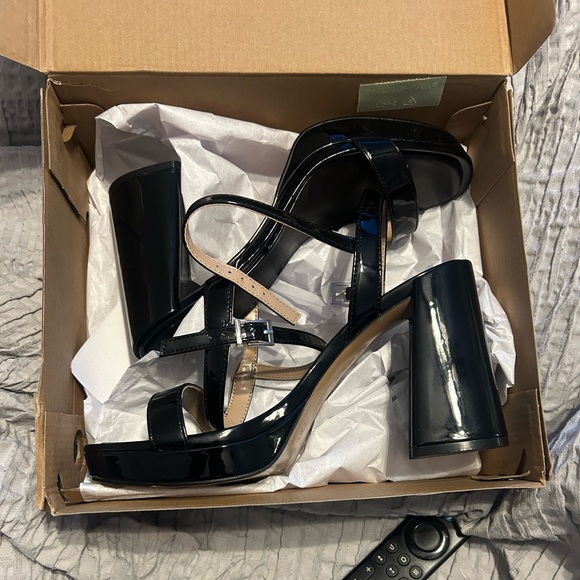 Mix No. 6 Shoes - Mix No. 6 Glossy Black Block Heels